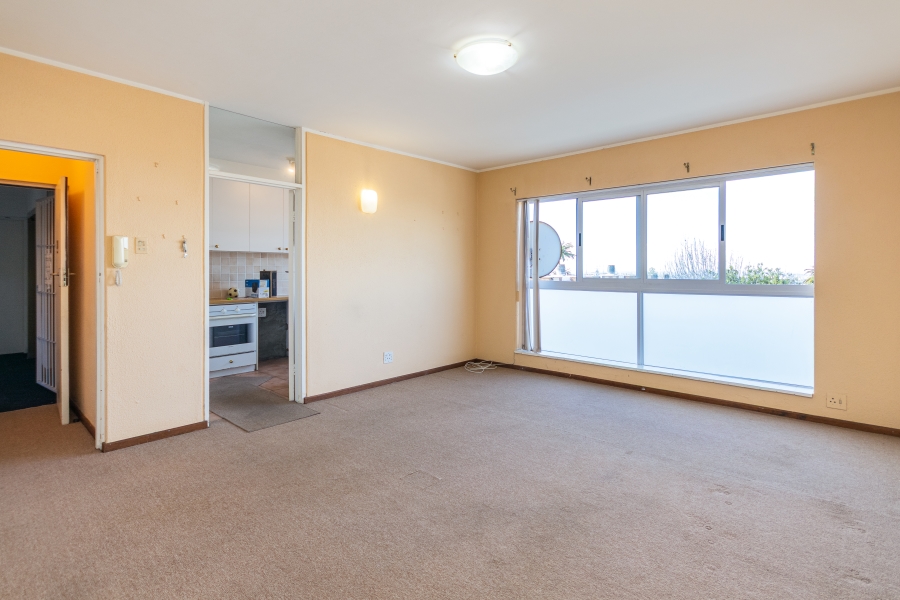 1 Bedroom Property for Sale in Wynberg Upper Western Cape